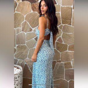 Beginning Boutique Gemma Dark Blue Floral Midi Dress